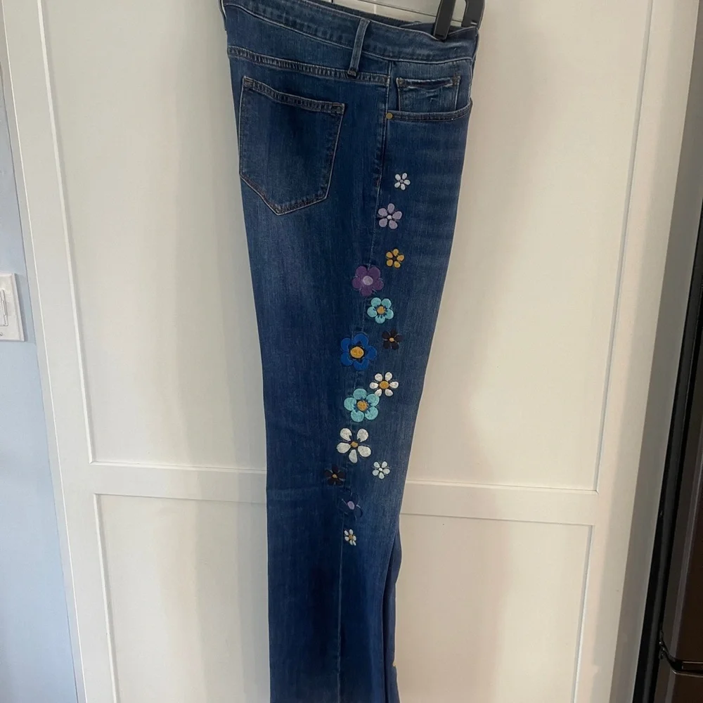 Blue Boot Cut Jeans with Floral Embroidery - Picture 6 of 7